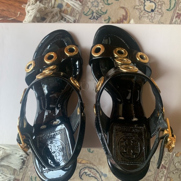 Black Patent Leather Tory Burch Wedges Size 5 - Picture 5 of 8